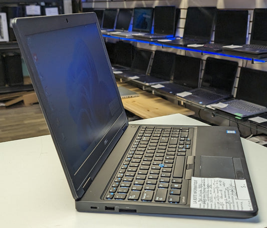 Laptop Dell Latitude 5580 i5-6440HQ 8Go SSD 256Go 15,6po GeForce 940mx garantie 6 mois + tx