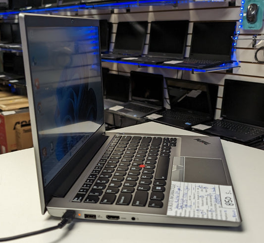 BRAND NEW Laptop Lenovo ThinkPad E14 Gen 4 i5-1235u 16Go SSD 512Go 14po FHD HDMI