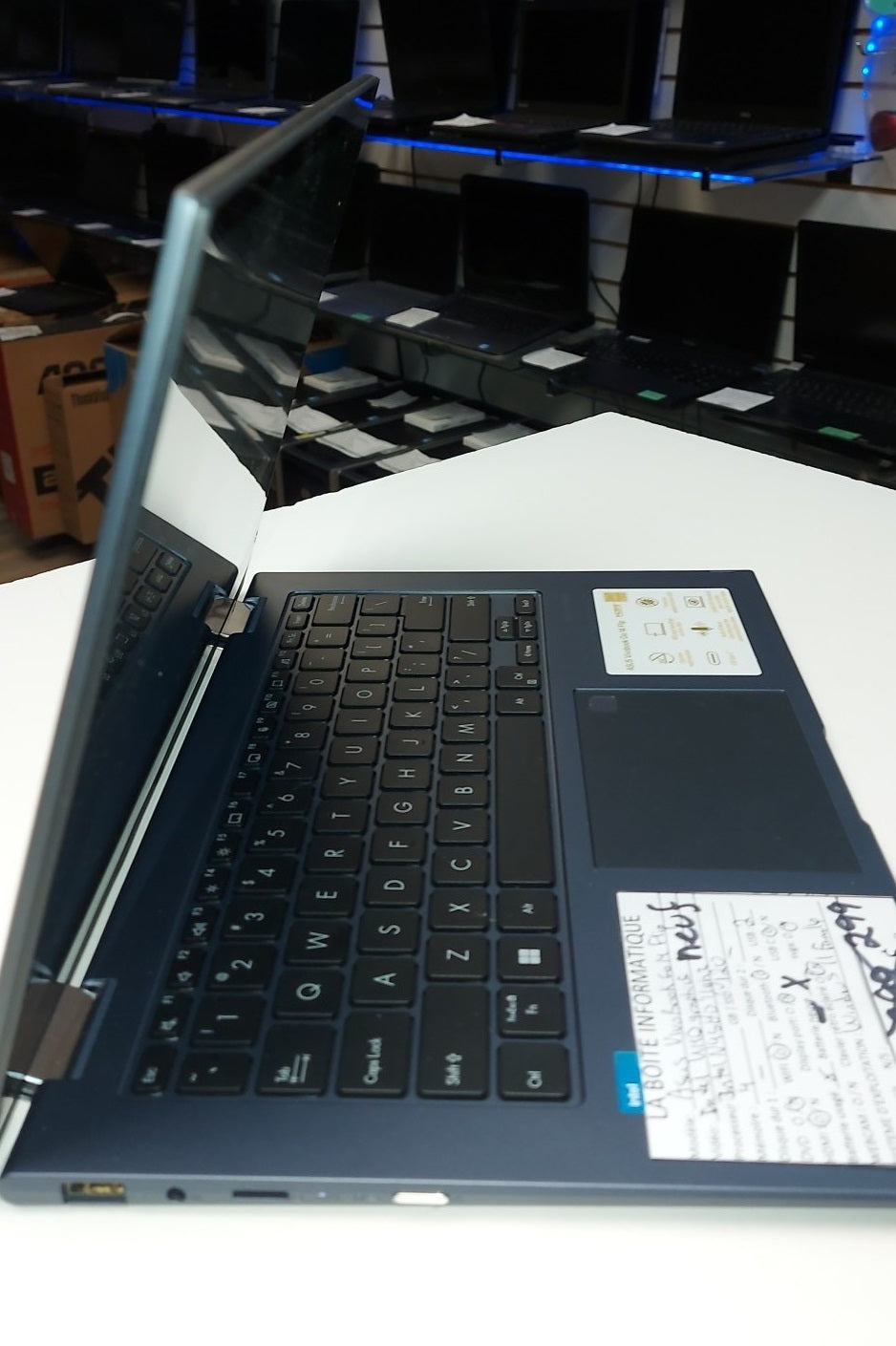[NEUF] Laptop ASUS VivoBook Go 14 Flip Intel N4500 Touch 4Go Ram SSD 120Go 14po HDMI
