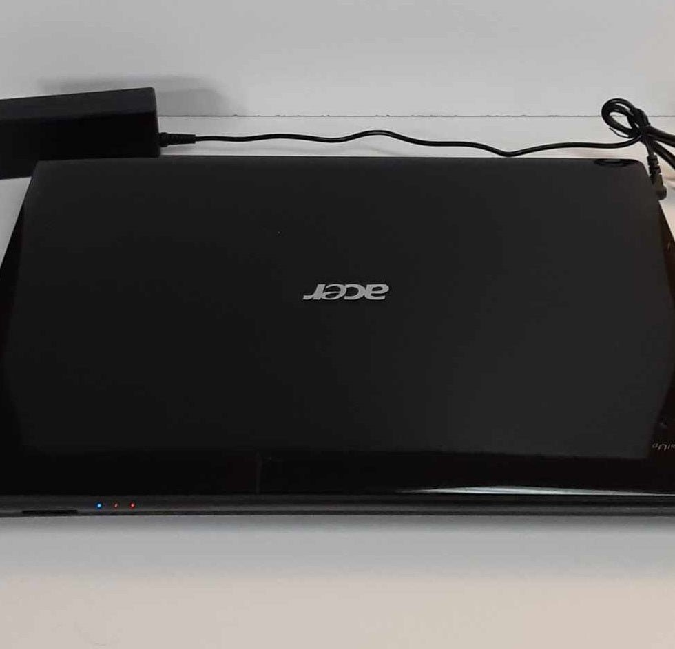 Laptop Acer Aspire 7745 i3-M350 2,27GHz 8Go SSD 256Go 17,3po HDMI garantie 6 mois + tx