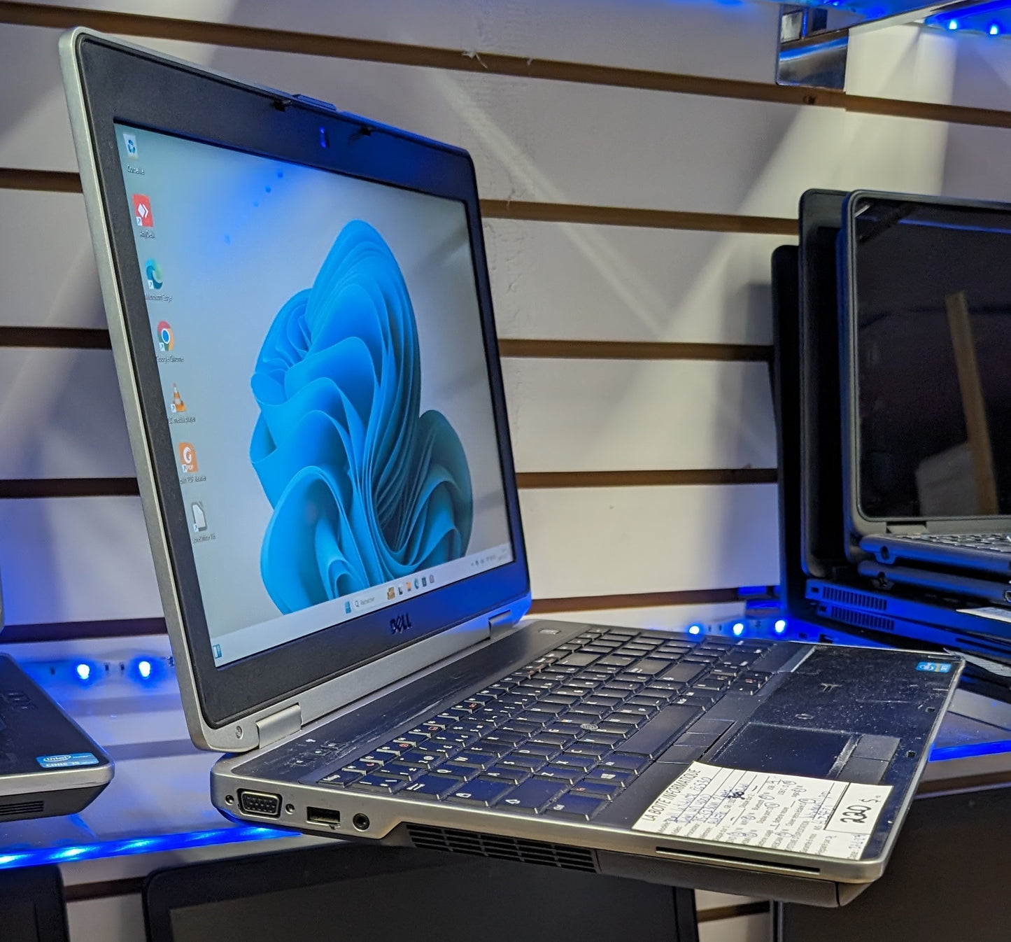 Laptop Dell Latitude E6530 i5-3230M 2,6GHz SSD 300Go 16Go 15,6po HDMI Win11 garantie 6 mois + tx