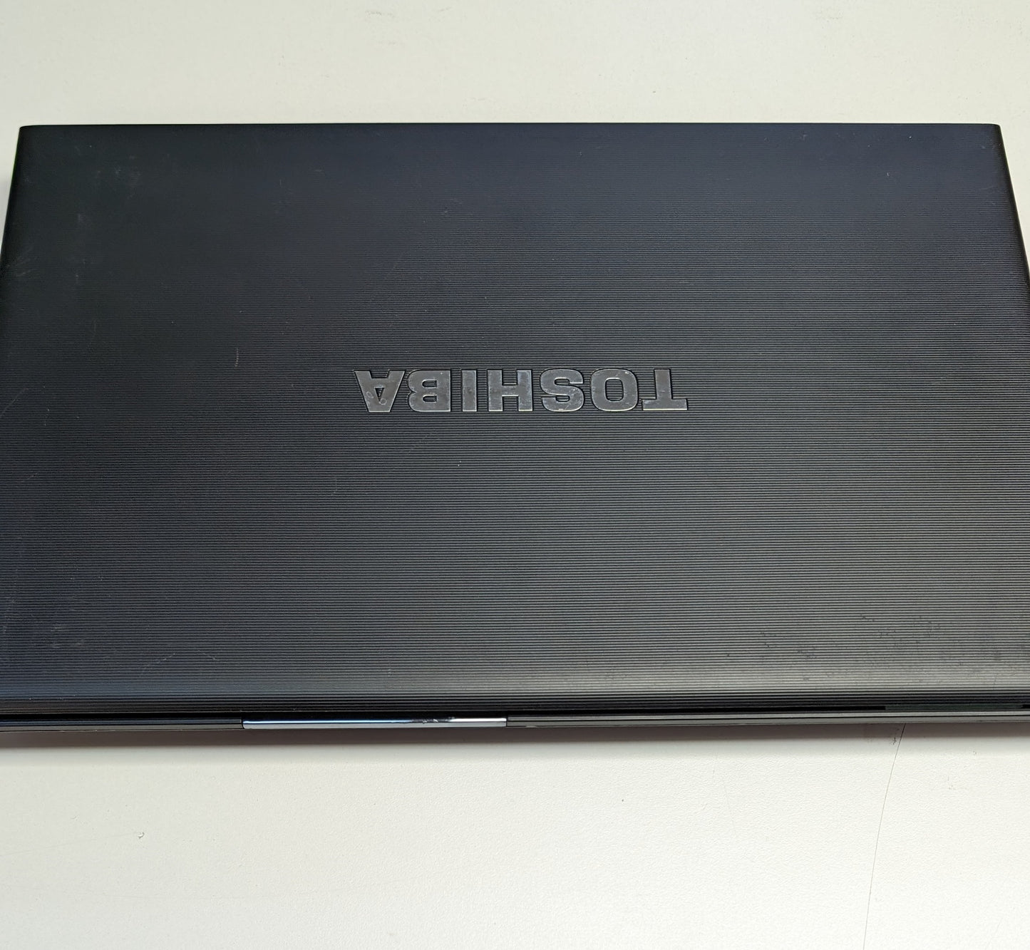 Laptop Toshiba Tecra R850 Batterie NEUVE i7-2620M 15,6po 8Go SSD 256Go HD 7400M garantie 6 mois + tx